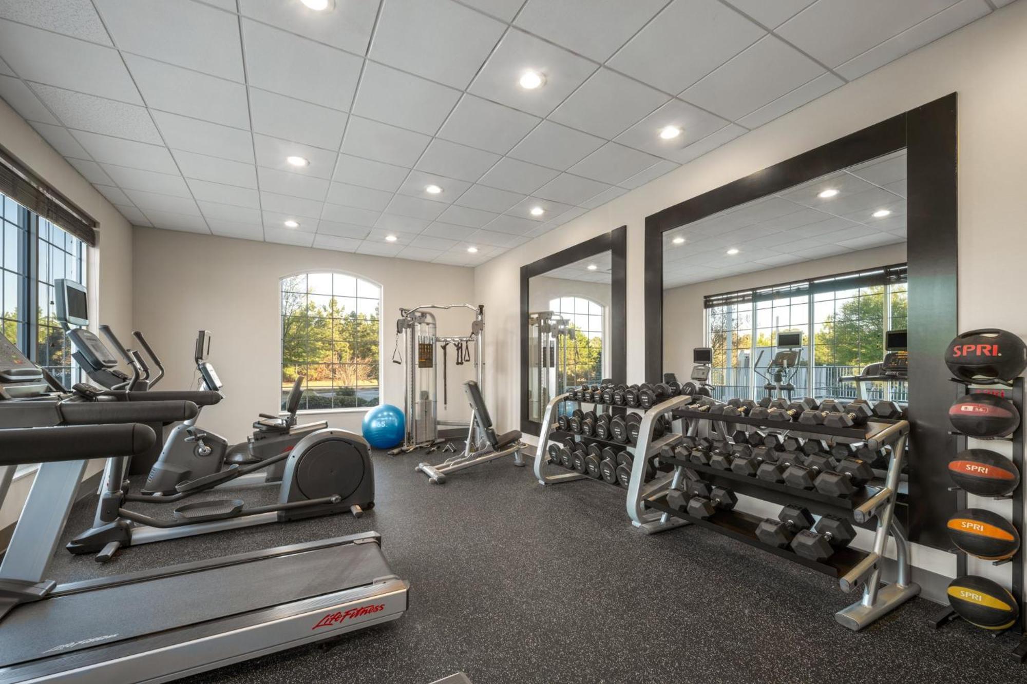 Holiday Inn Express & Suites Aiken By Ihg Esterno foto